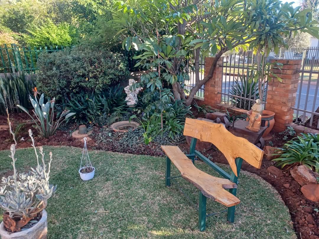 Aqua cube garden services Garden